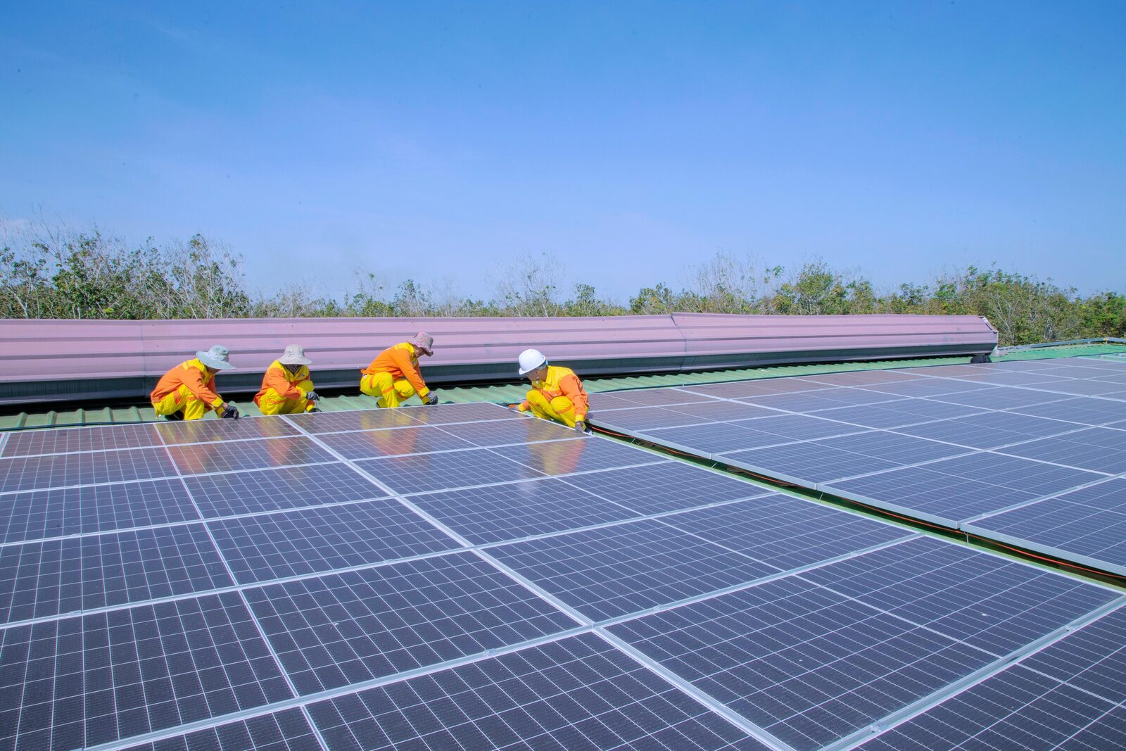 EPC Contracts for Renewable Energy Projects in Romania: Legal Risks